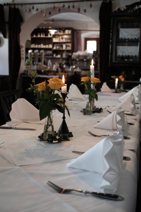 Zum Goldenen Lowen Hotel Kallmünz Buitenkant foto